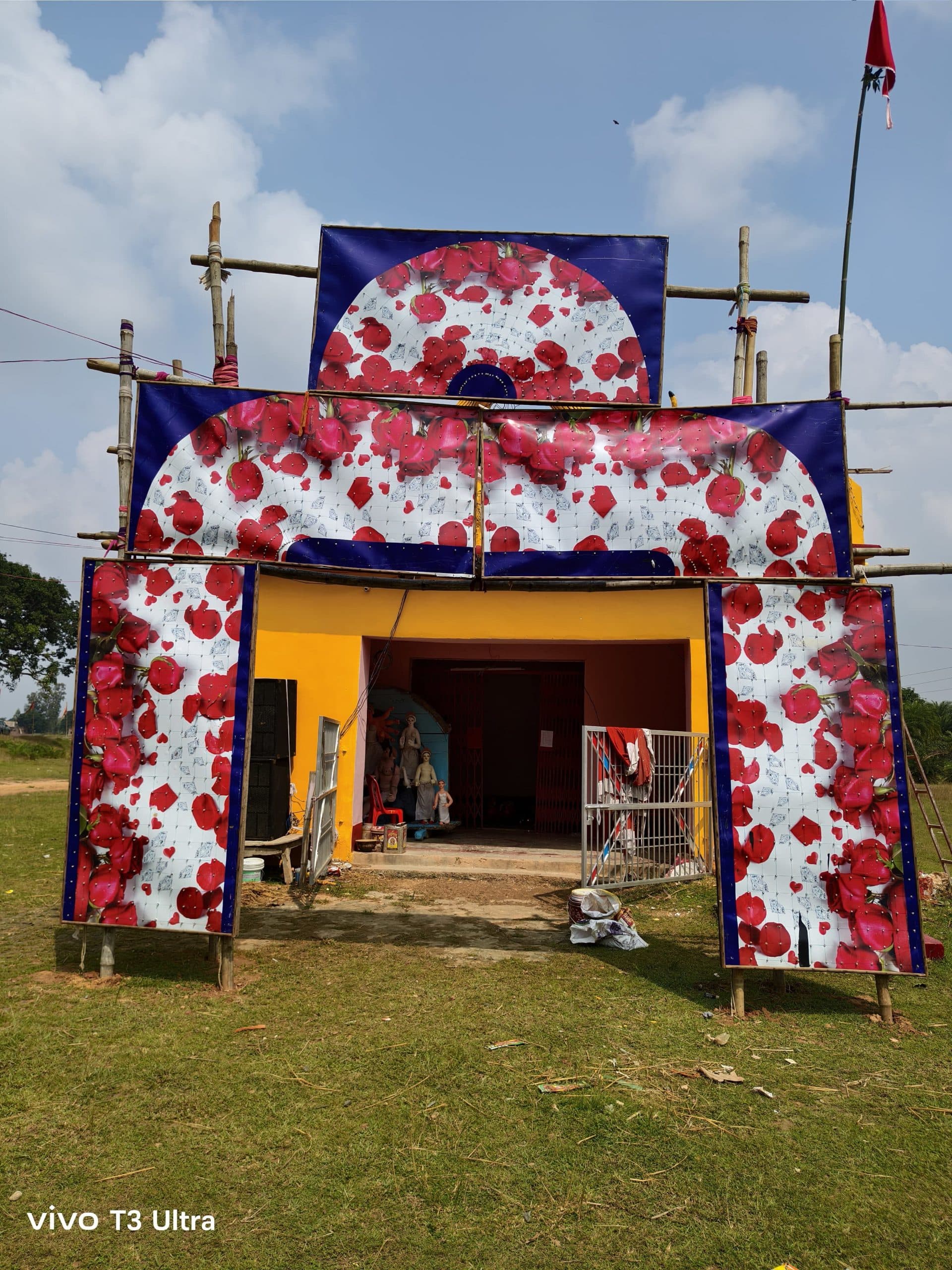 Giridih News:35 वर्षों से खसलोडीह में हो रही है दुर्गापूजा