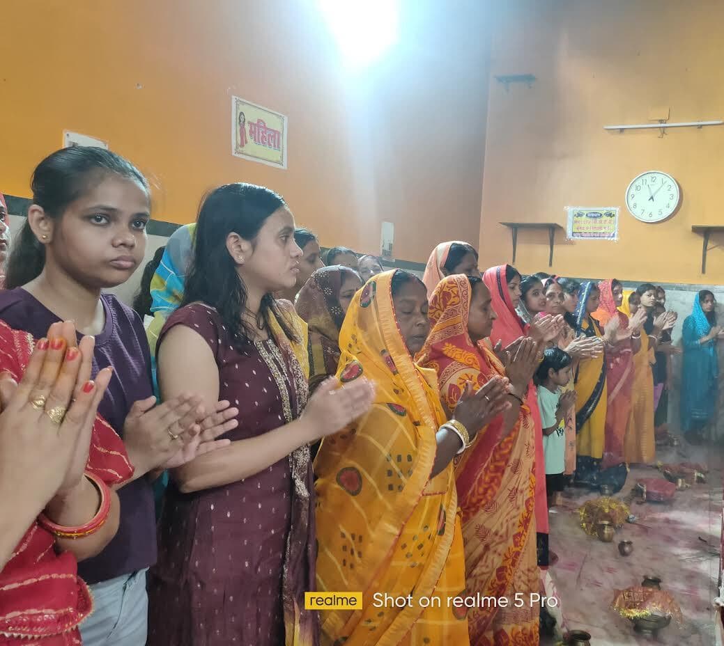 ….हे माय अहां बिनु आस ककर
