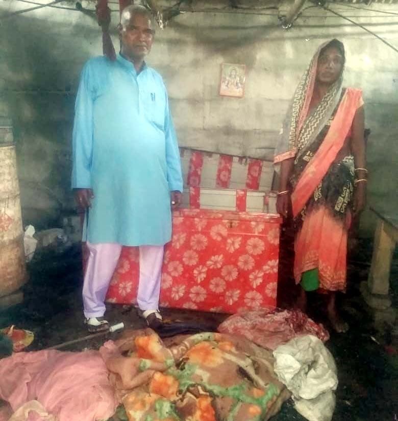 शॉट सर्किट से आग लगने से दो घर जलकर खाक, लाखों का नुकसान