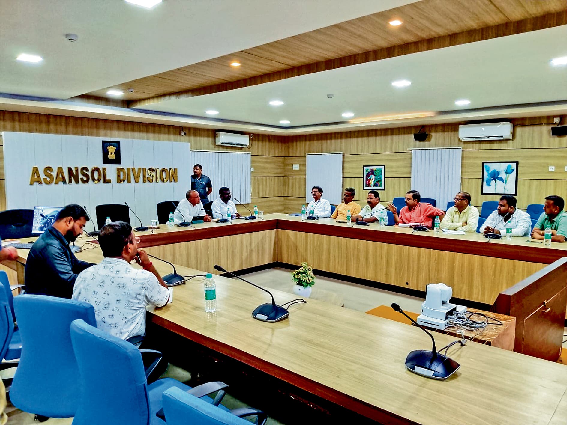 आसनसोल डीआरएम के साथ चेंबर प्रतिनिधियों की हुई बैठक, ट्रेनों के ठहराव पर जल्द कदम