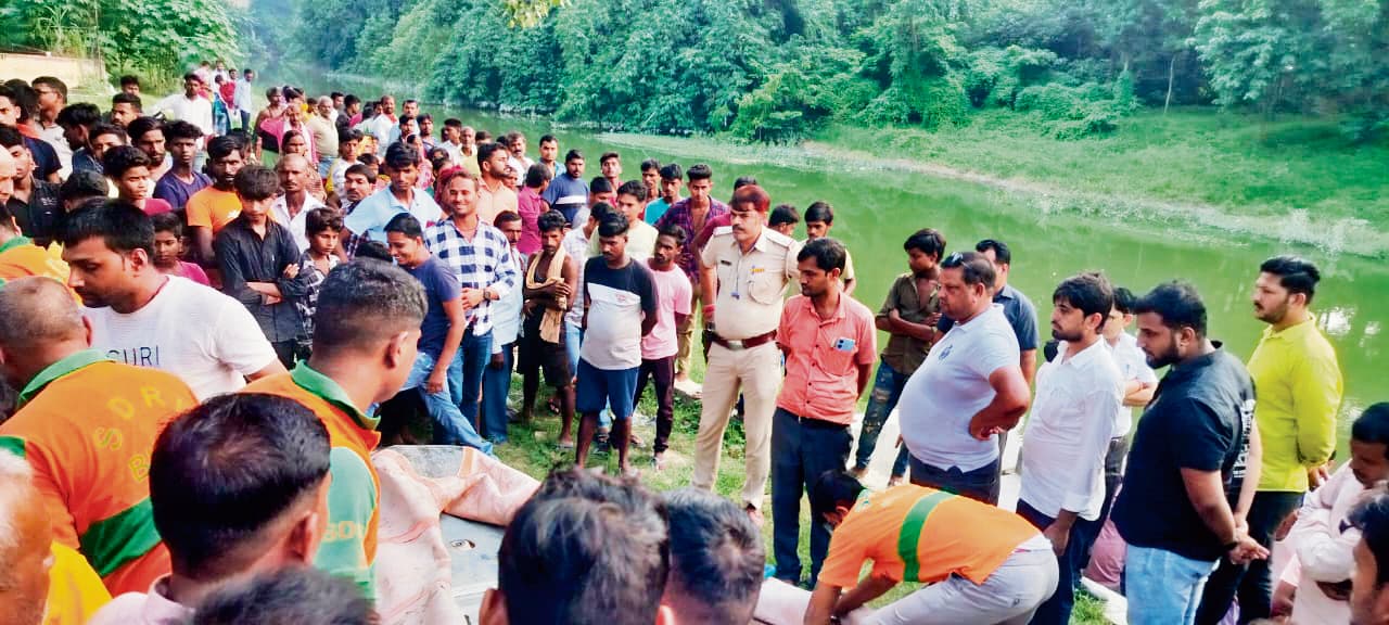 HAJIPUR NEWS : जंदाहा में वाया नदी में स्नान करने गया किशोर डूबा, हो रही तलाश