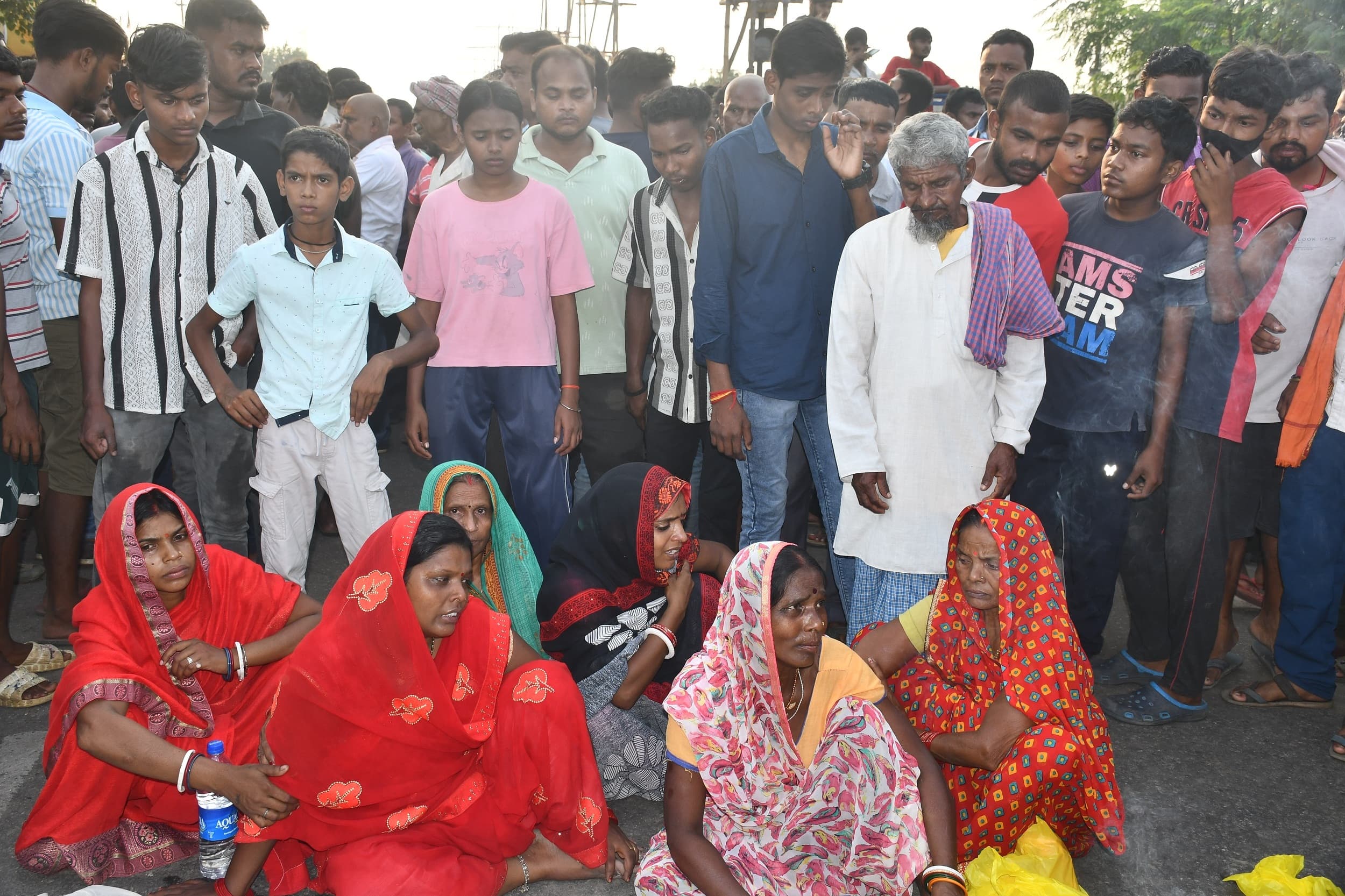 Bokaro News: ट्रक से कुचलकर किशोर की मौत, मुआवजे को लेकर जाम की सड़क