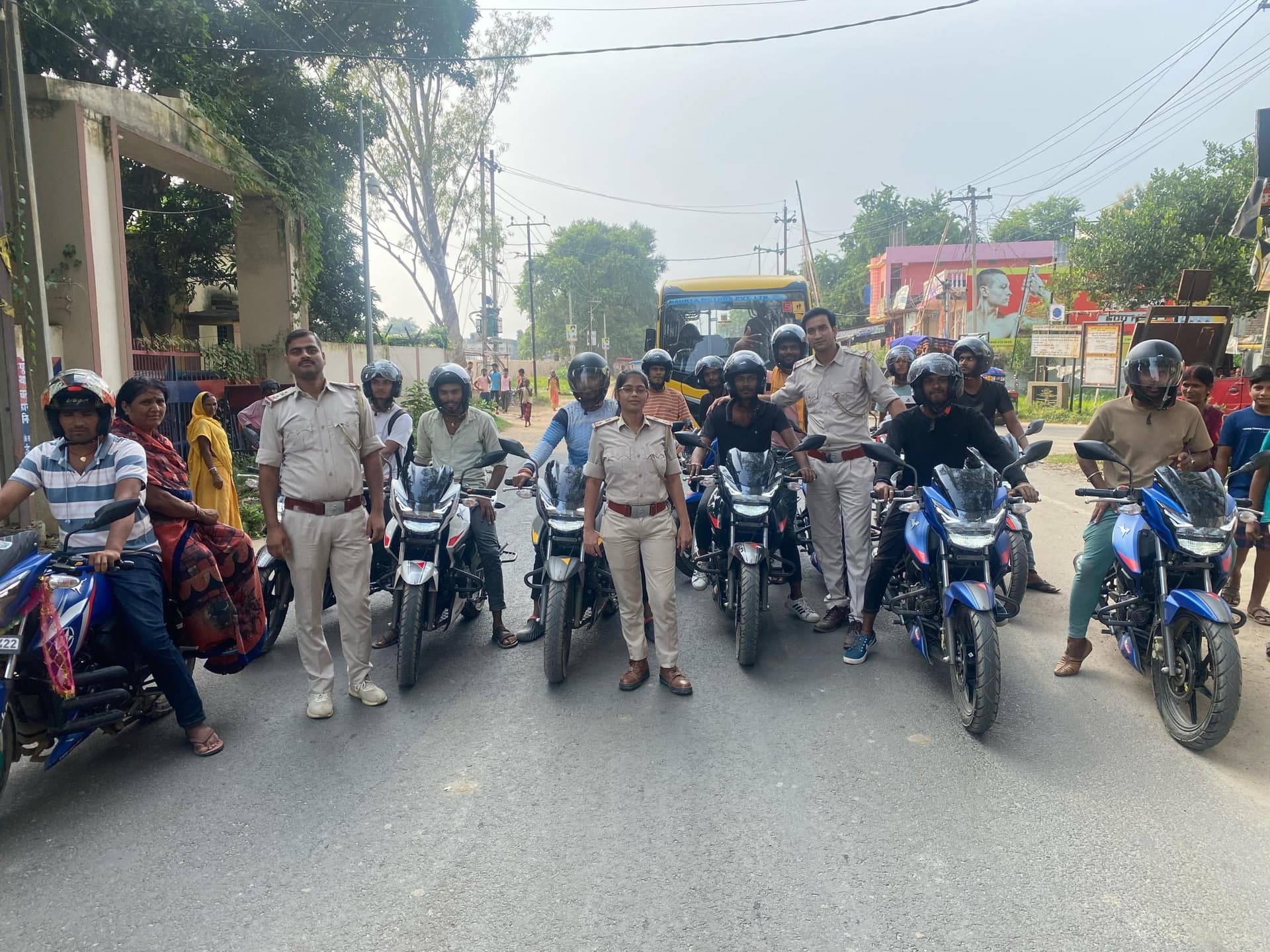 पुलिस ने चलाया वाहन जांच अभियान