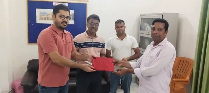 Nine workers in the railway factory were awarded: रेल कारखाना में नौ कर्मी हुए पुरस्कृत