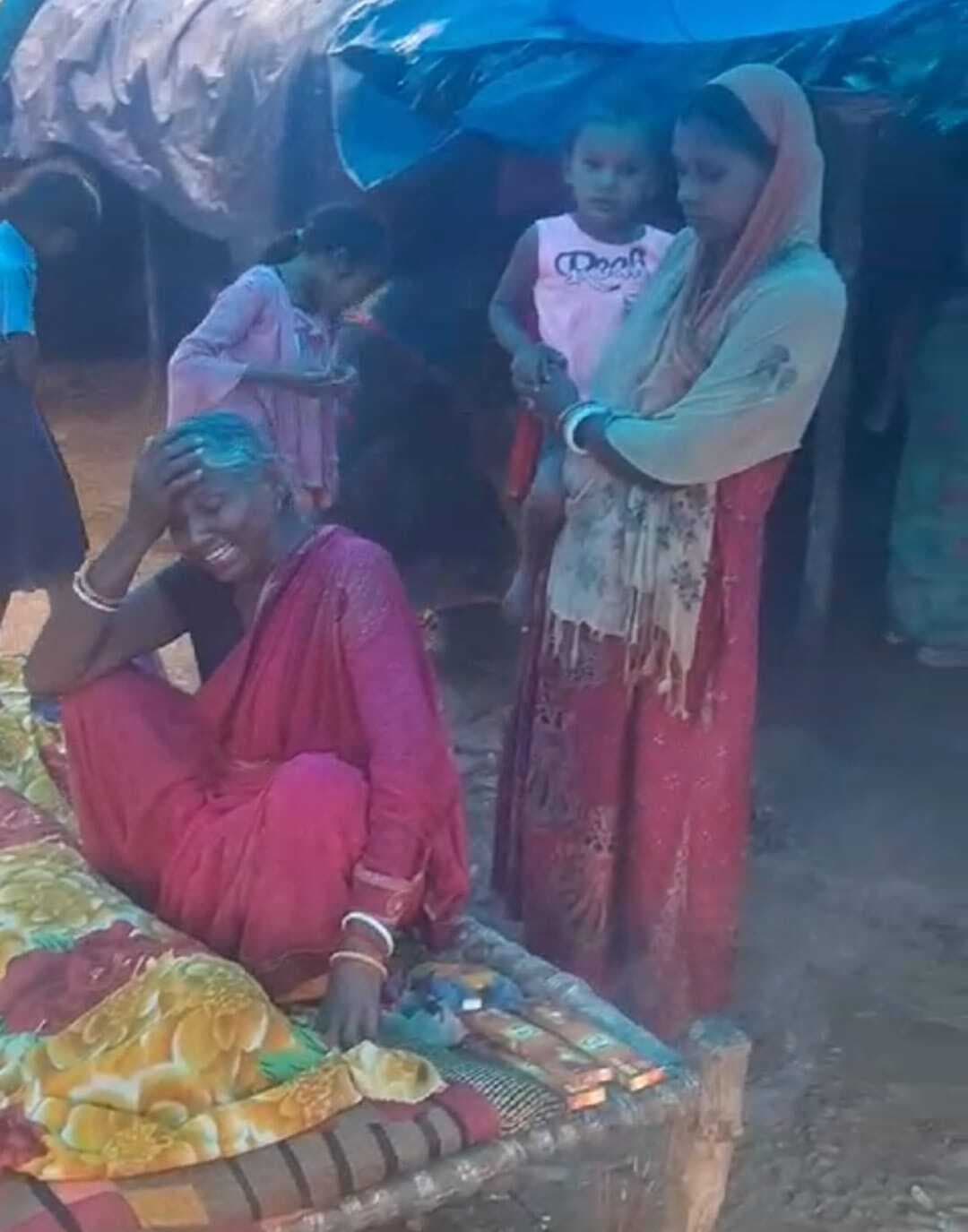 चंदेला गांव में वज्रपात से एक अधेड़ की मौत, परिजनों में मचा कोहराम