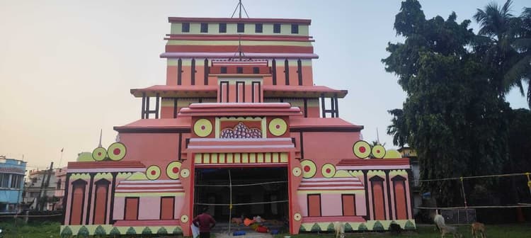 रुईधासा पूजा पंडाल हमेशा से रहा है श्रद्धालुओं के लिए आकर्षण का केंद्र