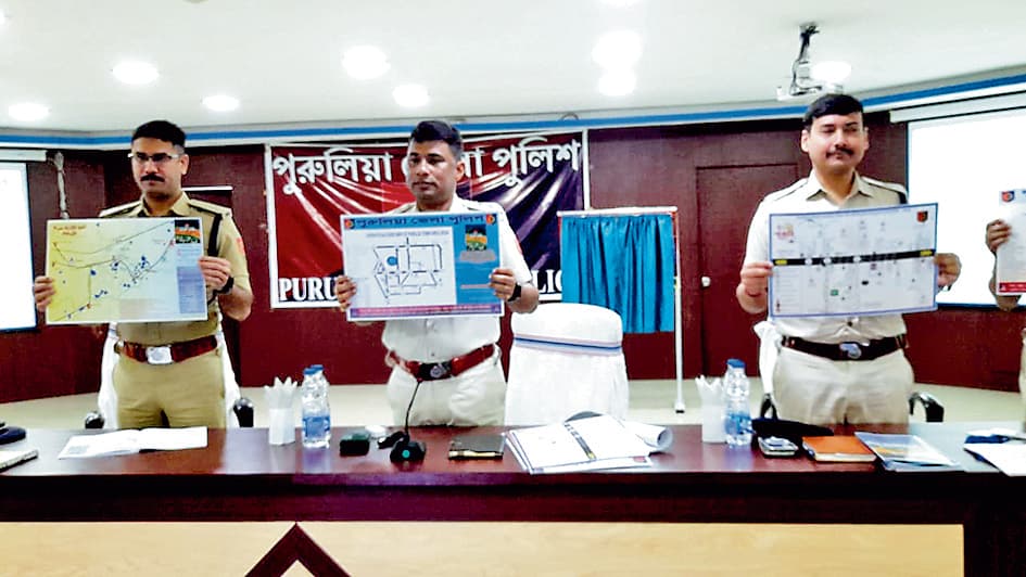 पुरुलिया पुलिस का पूजा गाइड मैप लॉन्च, उतरी पिंक मोबाइल टीम भी