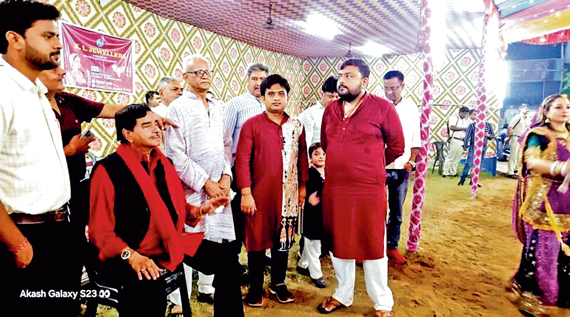 आसनसोल पटेल समाज के नवरात्र उत्सव में पहुंचे शत्रुघ्न