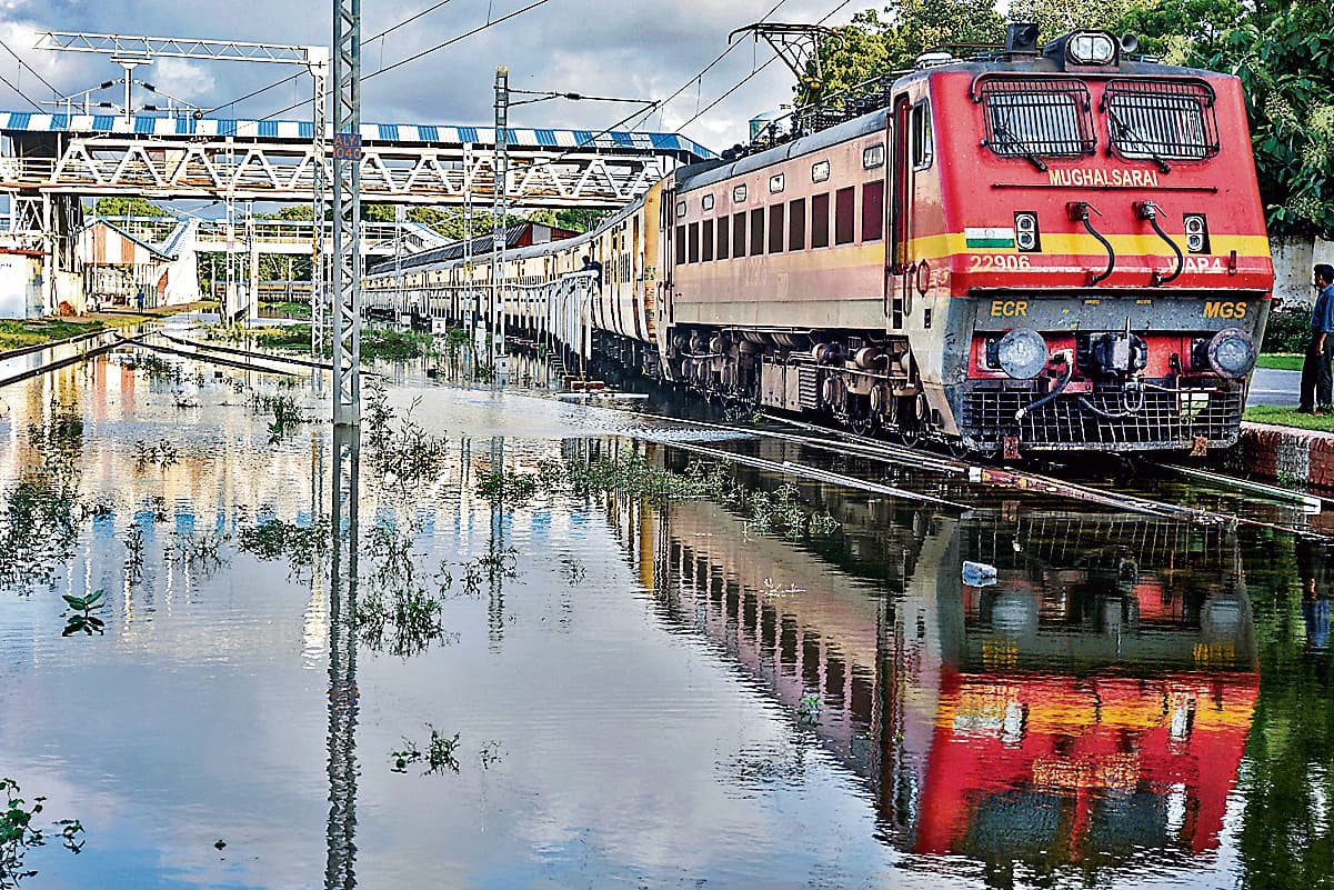 Gaya News : दिल्ली और गोड्डा के बीच नयी ट्रेन का परिचालन आज से