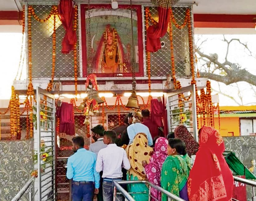 Chhapra News : गढ़देवी व शिल्हौड़ी मंदिर श्रद्धालुओं को करता है आकर्षित