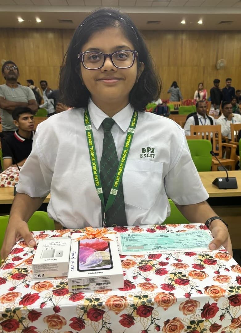 Bokaro News: डीपीएस बोकारो की छात्रा आव्या को झारखंड सरकार ने दिया एक लाख का पुरस्कार