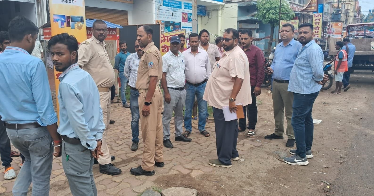 Bokaro News: दुर्गा पूजा में जाम से निजात दिलाने के लिए चास नगर निगम ने चलाया अतिक्रमण हटाओ अभियान