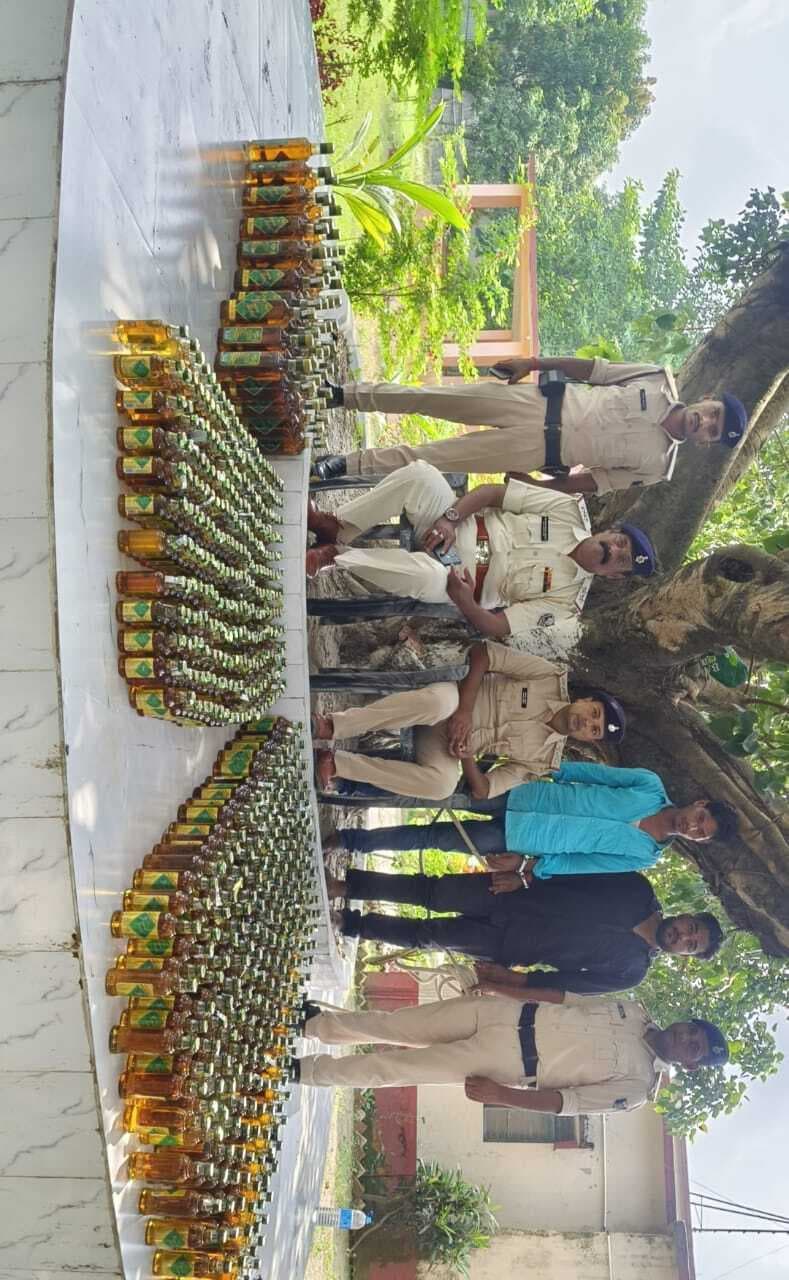 175 लीटर शराब के साथ दो तस्कर गिरफ्तार