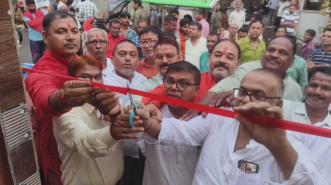 Jamui News : 15 लाख की लागत से सार्वजनिक शौचालय का निर्माण