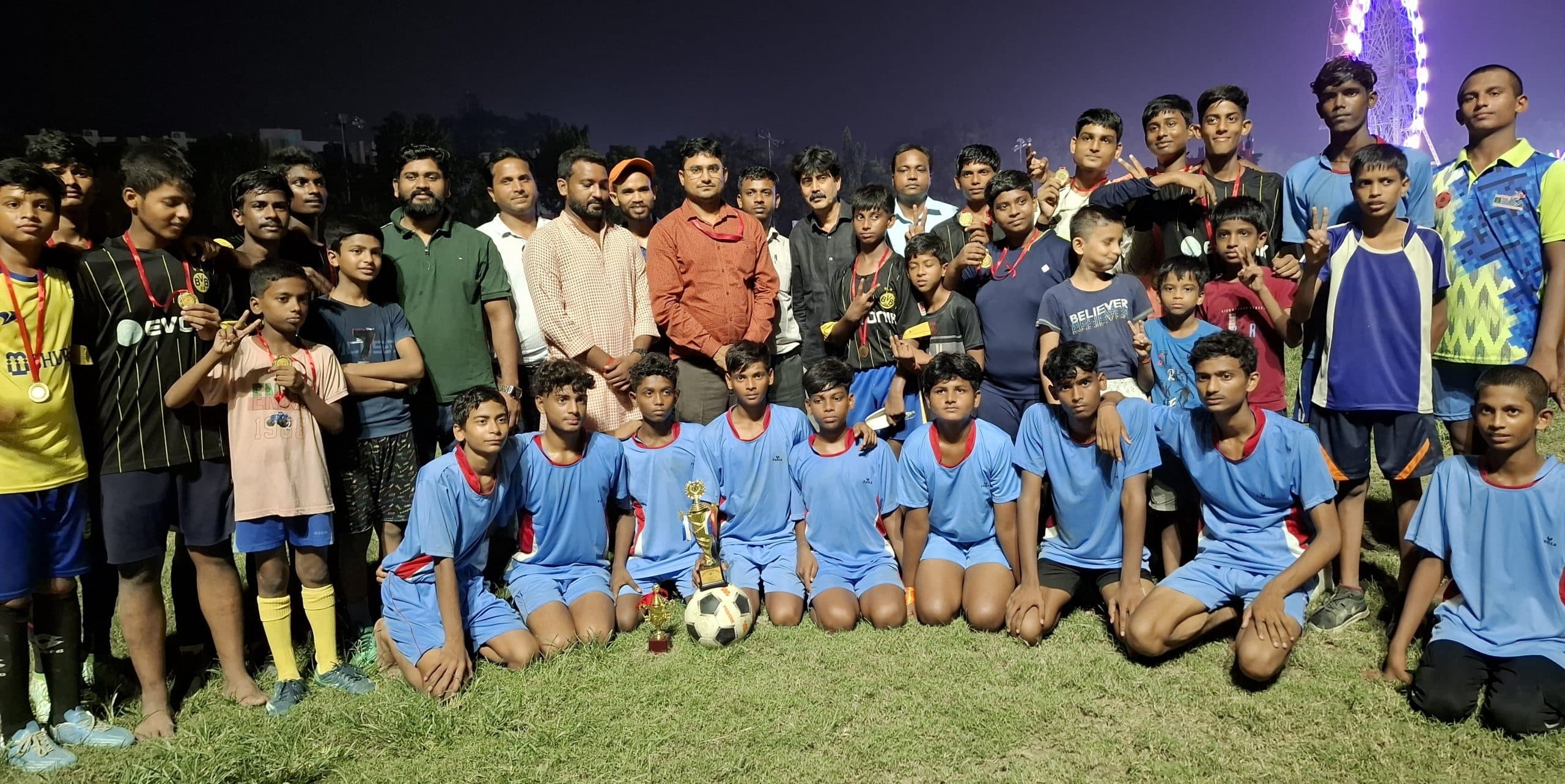 Samastipur News: सेवन-ए-साइड फुटबॉल सबजूनियर में स्कूल ऑफ सौकर विजयी