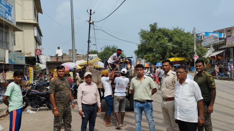 Samastipur News: रोसड़ा बाजार में चला अतिक्रमणमुक्ति अभियान
