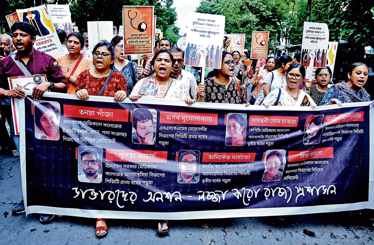 डॉक्टर बोले : सामूहिक इस्तीफा ‘प्रतीकात्मक’, स्वास्थ्य सेवाओं पर असर नहीं