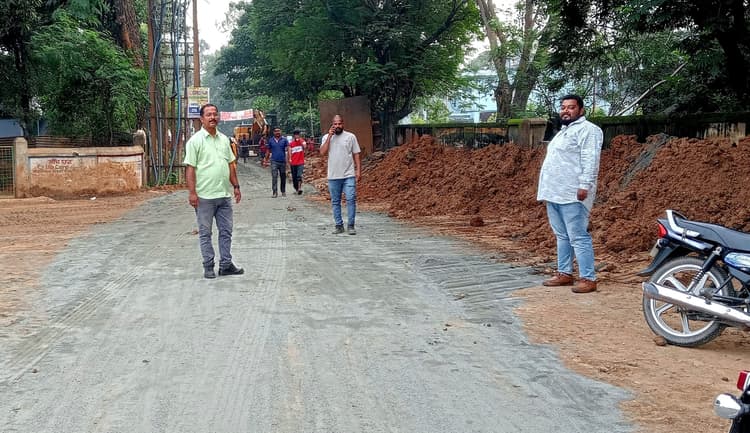 BOKARO NEWS : विसर्जन को लेकर मेन रोड के कार्य को पूरा कर आवागमन किया चालू