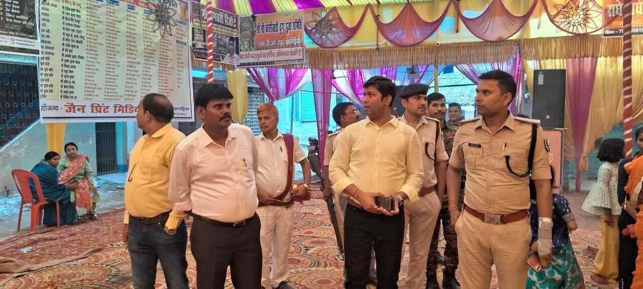 कई जगहों पर दंडाधिकारी रहे अनुपस्थित, दूसरे पदाधिकारी को किया गया तैनात