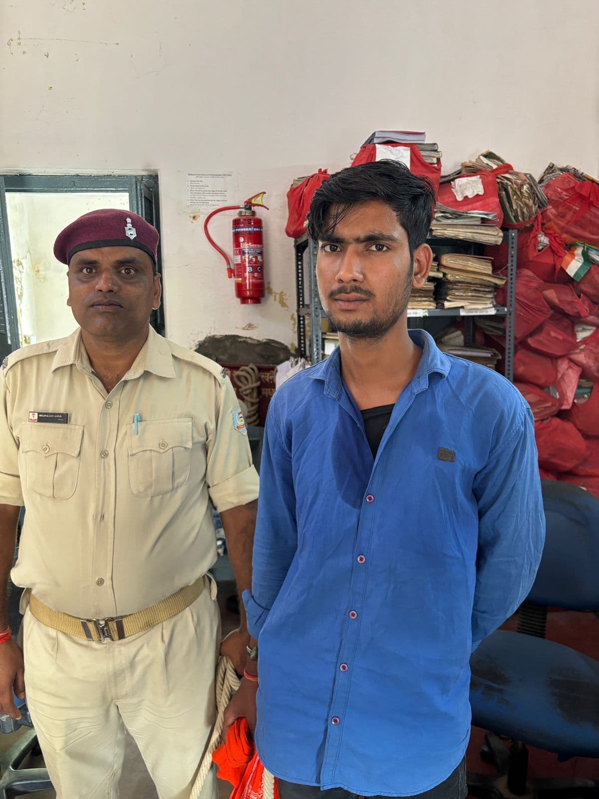 यात्री का मोबाइल छीन कर भाग रहे झपट्टामार गिरोह का सदस्य पकड़ाया