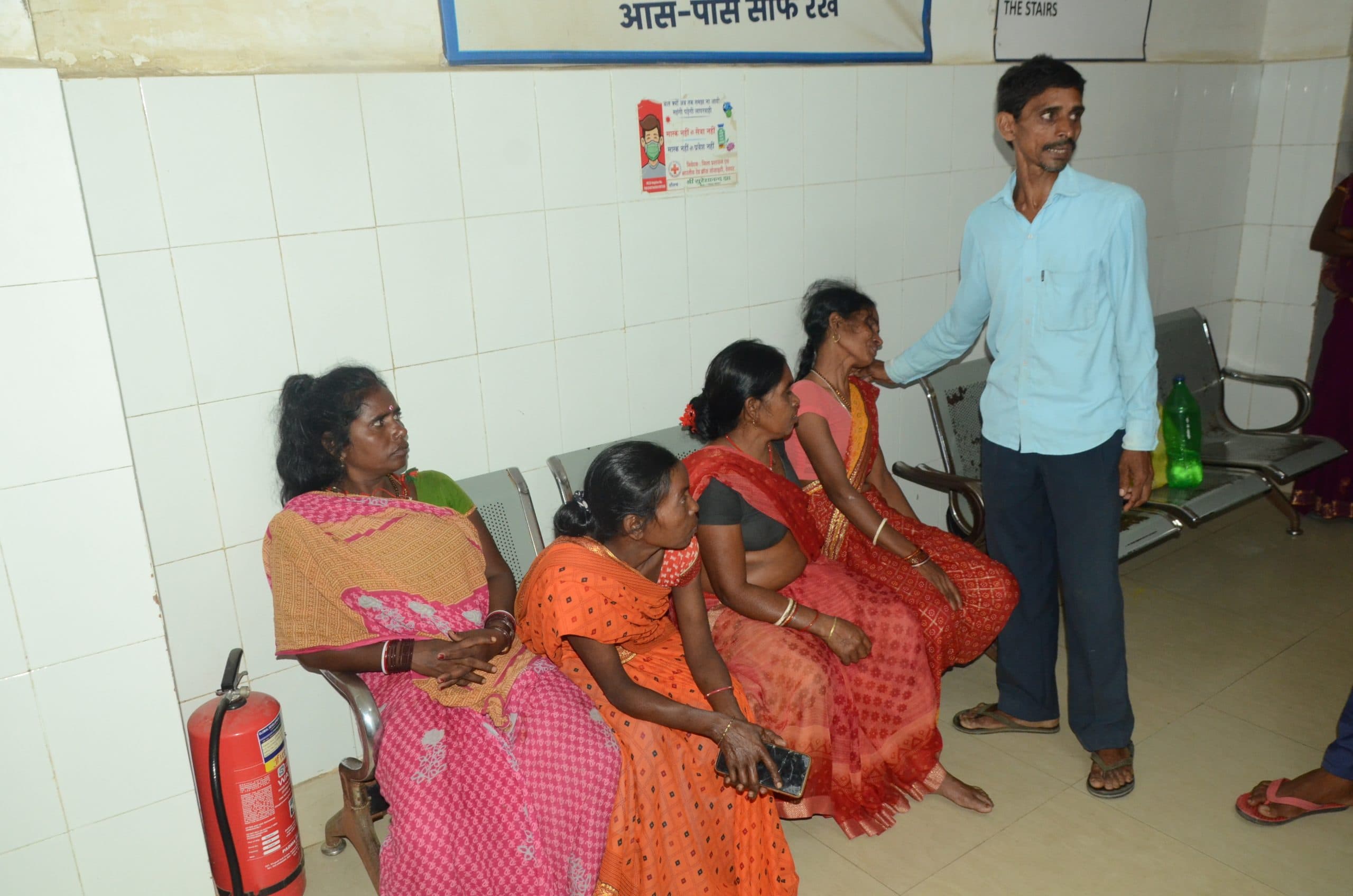 विषैला पदार्थ खाने से युवक की मौत, दो अन्य का चल रहा इलाज