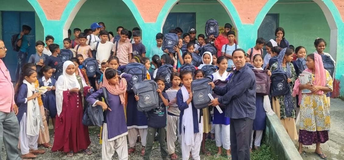 स्कूली बच्चों के बीच एफएलएन कीट का वितरण