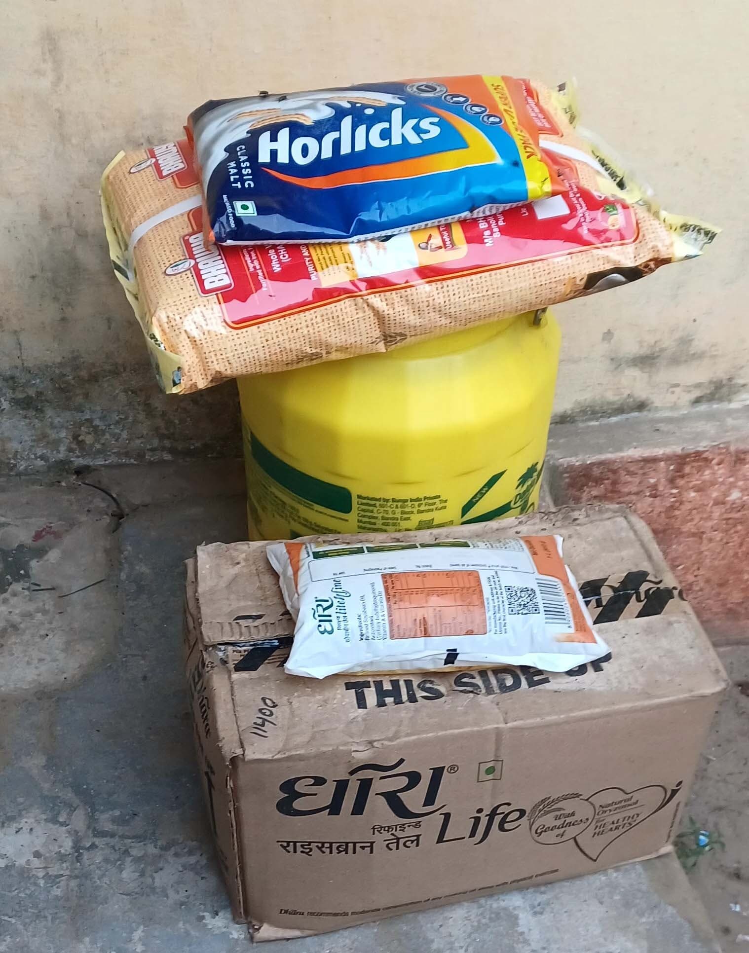 किराना दुकान में चोरी करते धराया