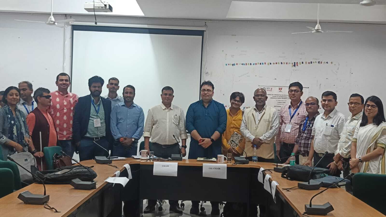 जेएनयू में आयोजित सेमिनार में रिसोर्स पर्सन के रूप में डॉ प्रियरंजन तिवारी ने दिया व्याख्यान