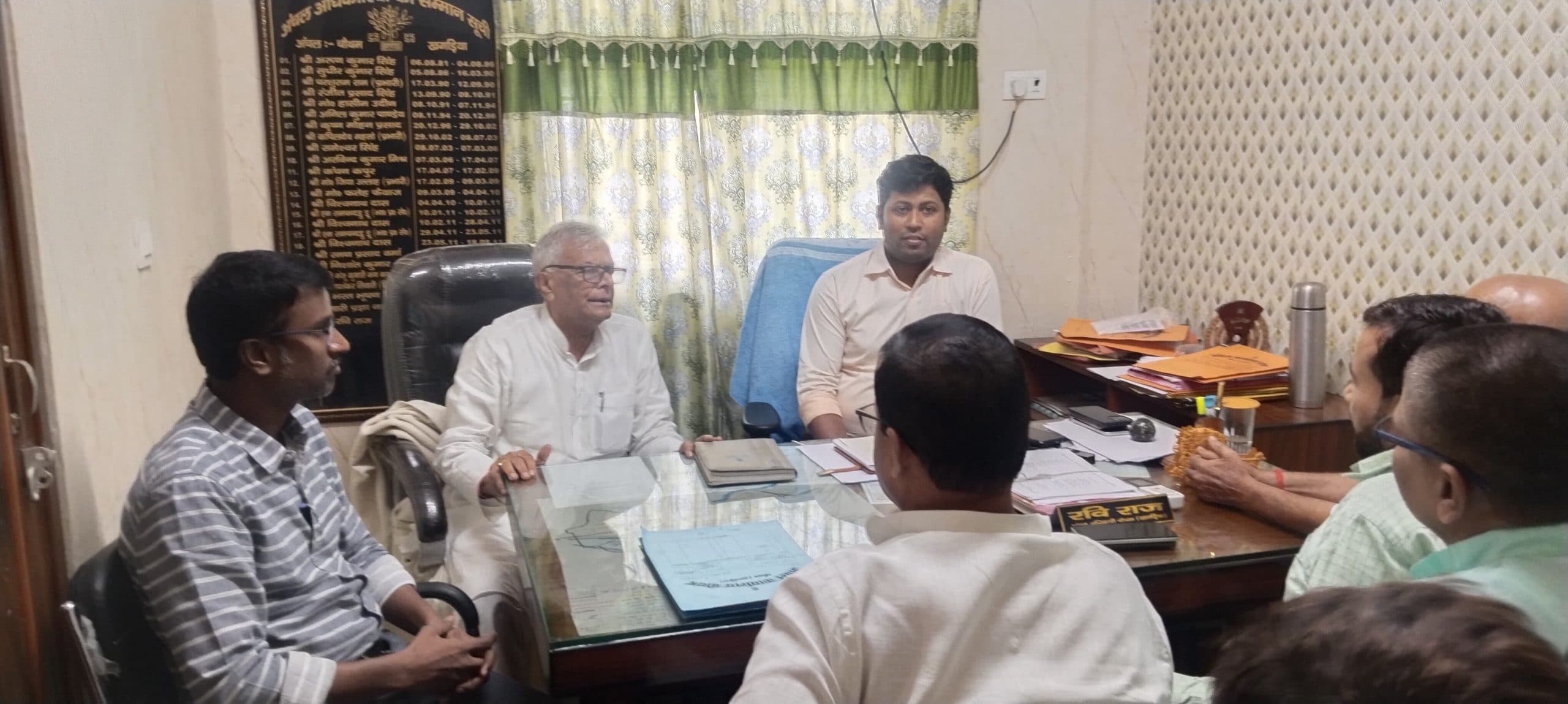 जल निकासी की समस्या के समाधान को लेकर एसडीओ ने की पहल