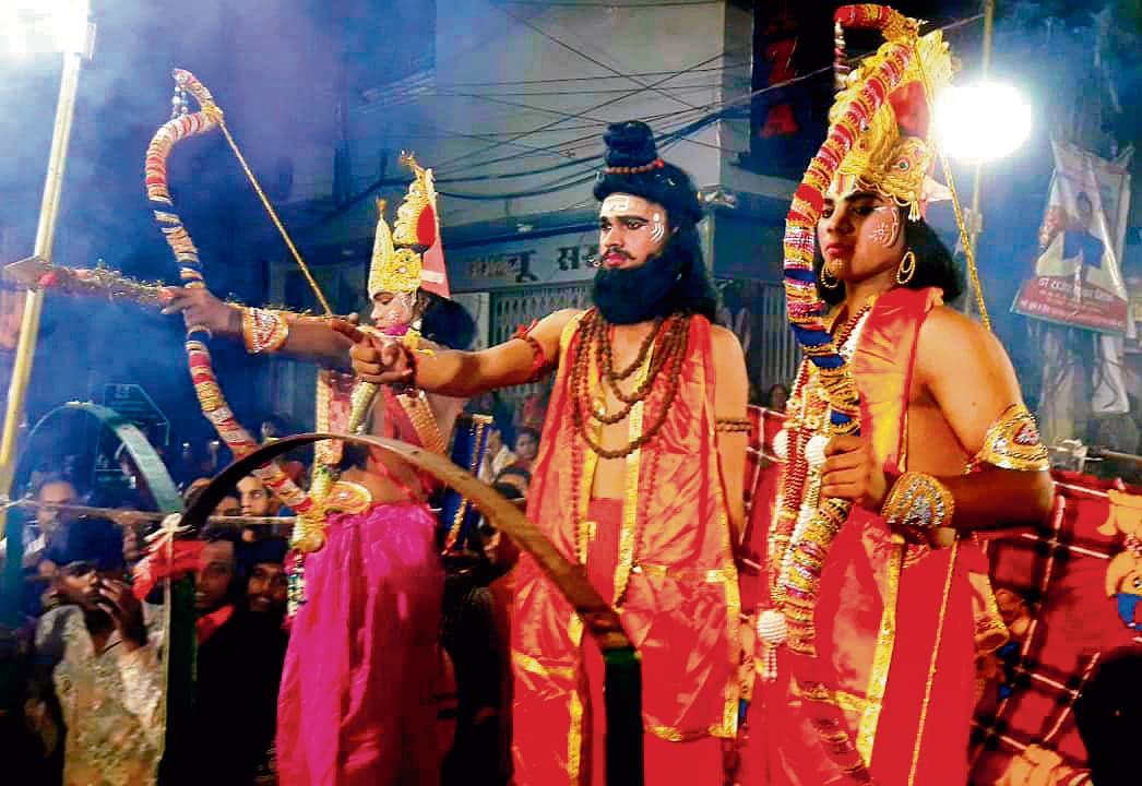 श्रीराम-भरत मिलन का दृश्य देख भावुक हुए नगरवासी