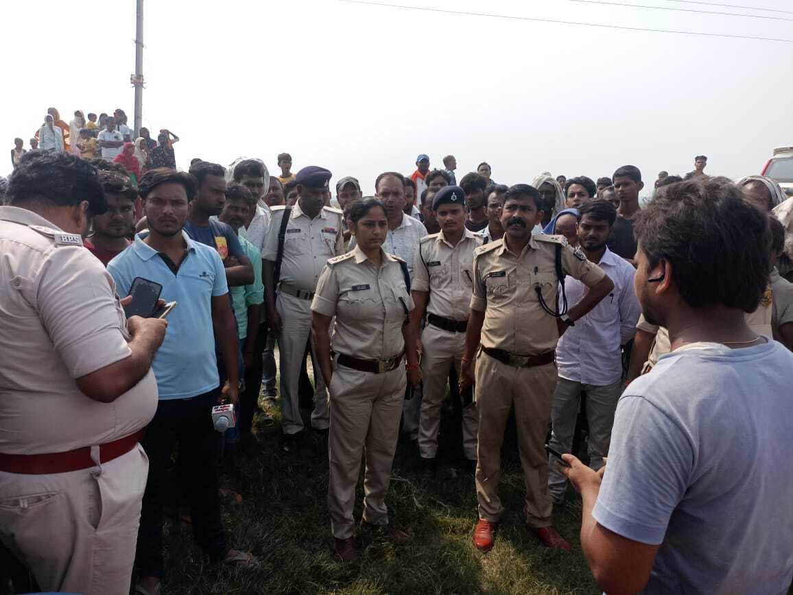 Darbhanga News: चमनपुर चौर से उपलाता मिला युवक का शव