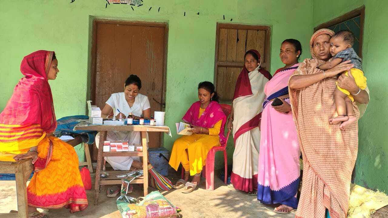 ग्रामीण स्वास्थ्य के प्रति जागरूकता: स्वच्छता एवं पोषण दिवस का सफल आयोजन