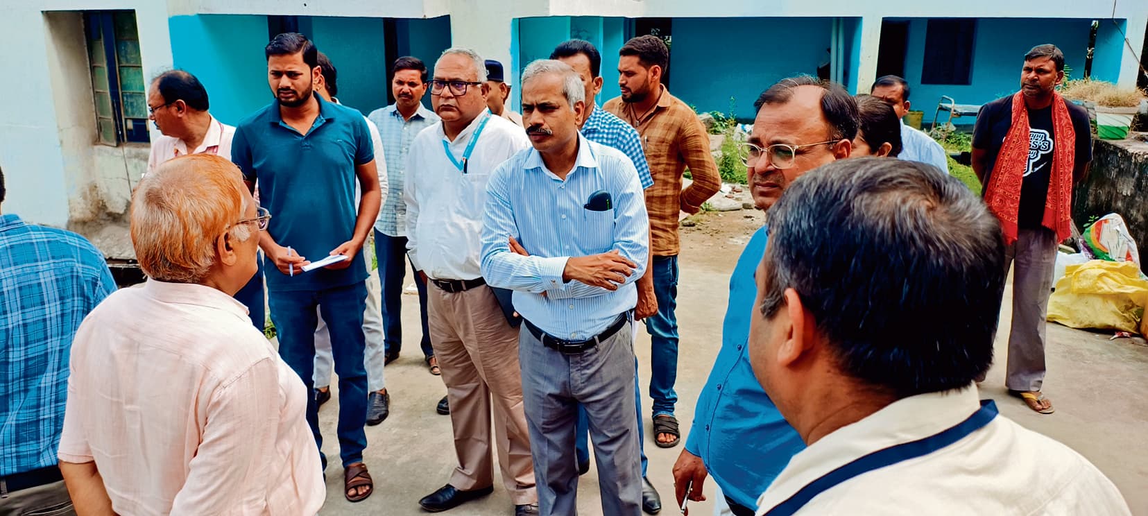 Gaya News : अनुमंडलीय अस्पताल पहुंचे कमिश्नर, गायब मिले कई चिकित्सक