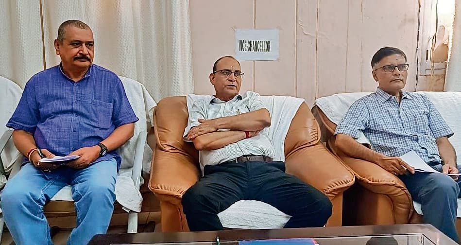 Chhapra News : व्यावसायिक और सर्टिफिकेट कोर्स में नामांकन के लिए 19 से शुरू होगा आवेदन