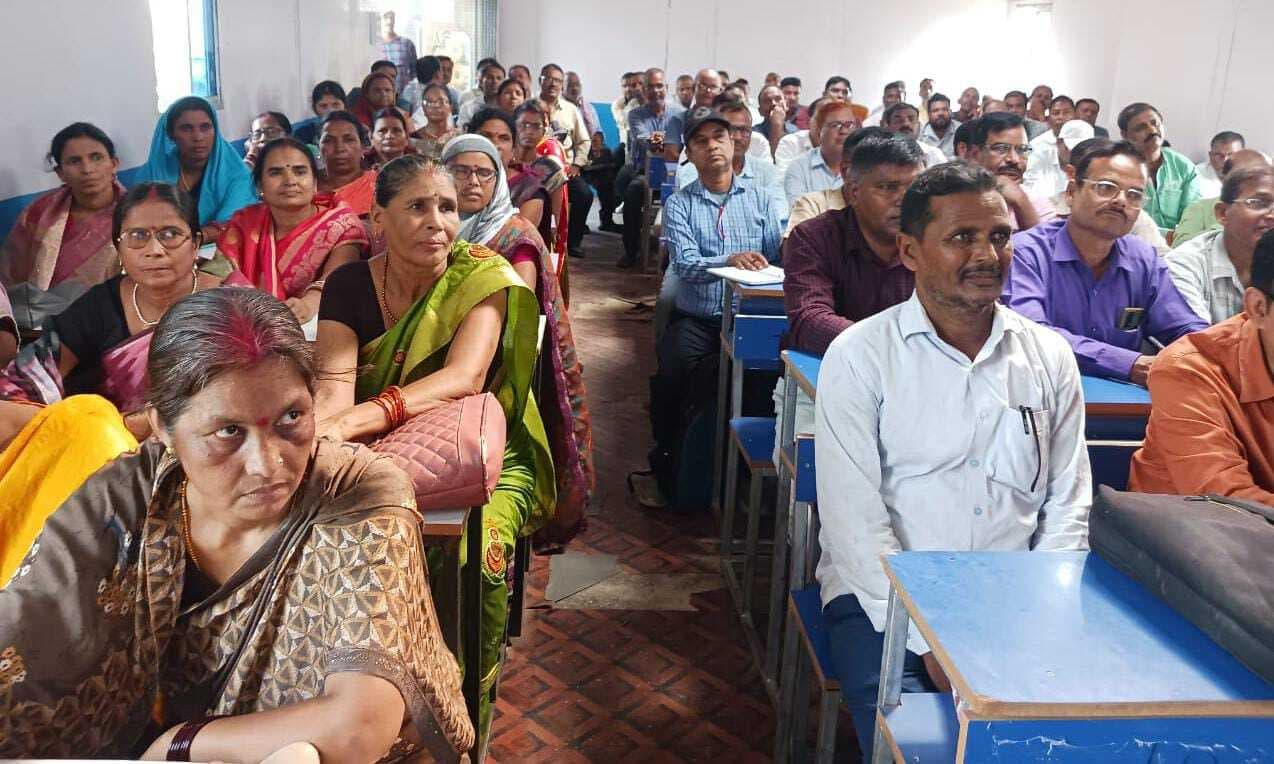 गुरु गोष्ठी में गुणवत्तापूर्ण शिक्षा को लेकर हुई चर्चा