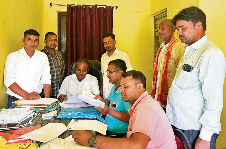 Gopalganj News : पंचदेवरी की आठ पंचायतों में 29 बूथों पर होगा मतदान, 22 अक्तूबर तक दावा व आपत्तियों का निष्पादन