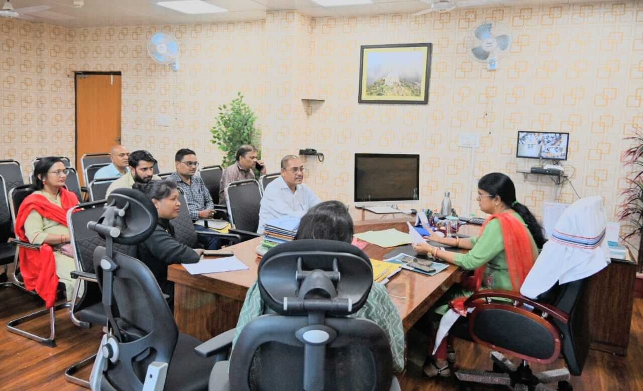 Giridih News:मतदाता जागरूकता को लेकर जिले में चलाया जायेगा अभियान : डीडीसी