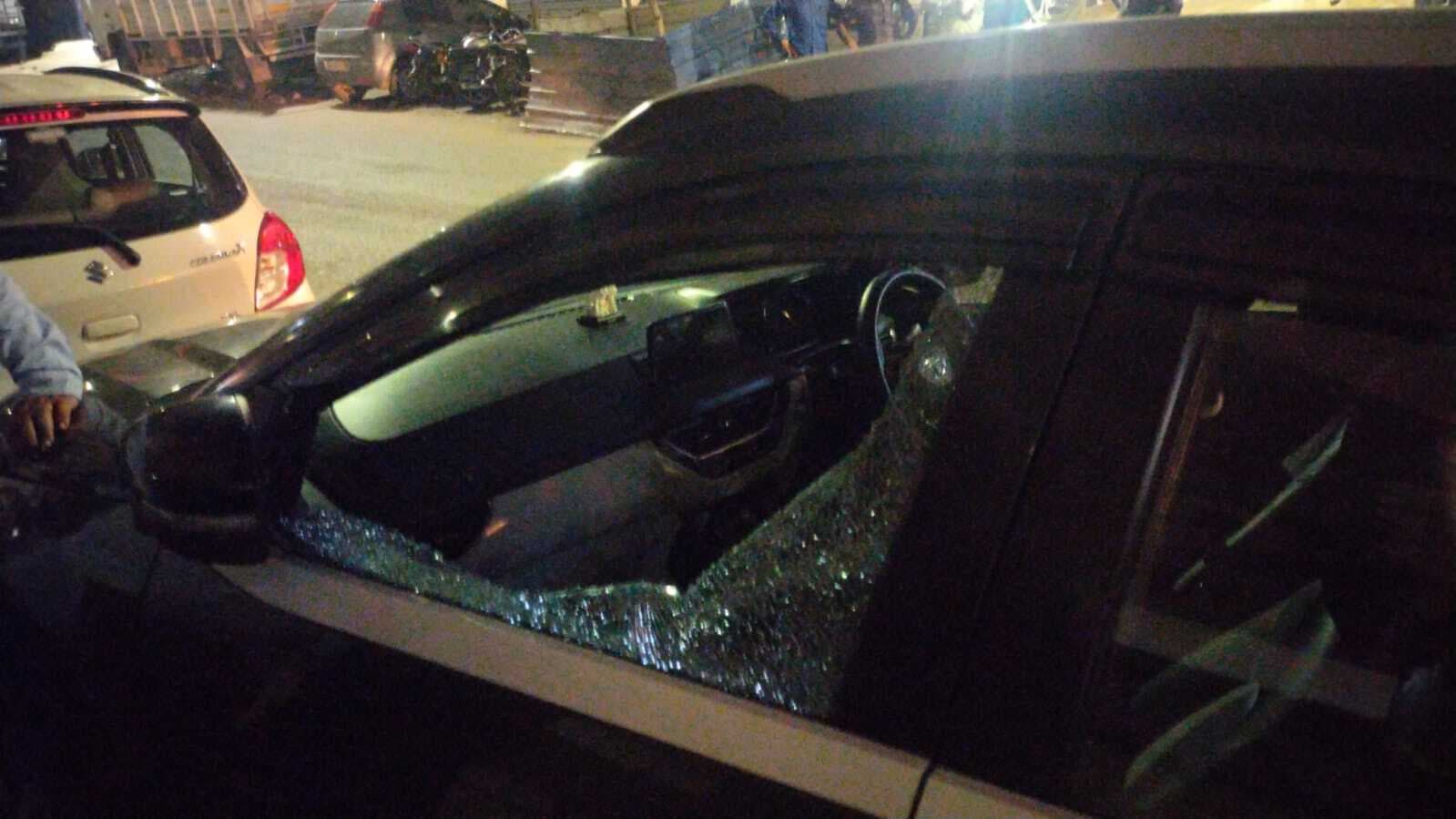 Jamshedpur News : बिष्टुपुर में कारोबारी की कार का शीशा तोड़कर लैपटॉप की चोरी