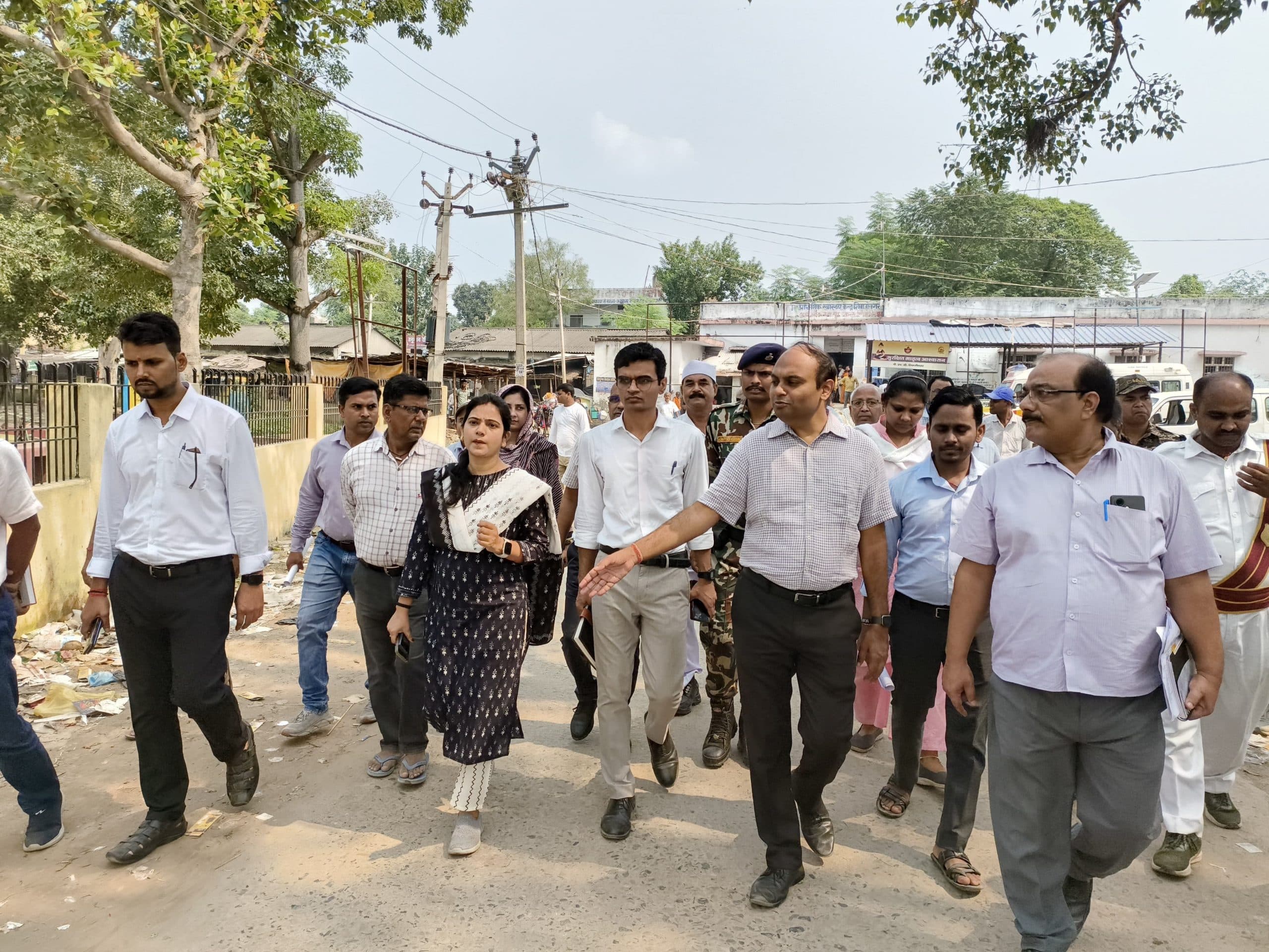 Samastipur News: डीएम ने कार्यालयों का निरीक्षण कर दिये कई निर्देश