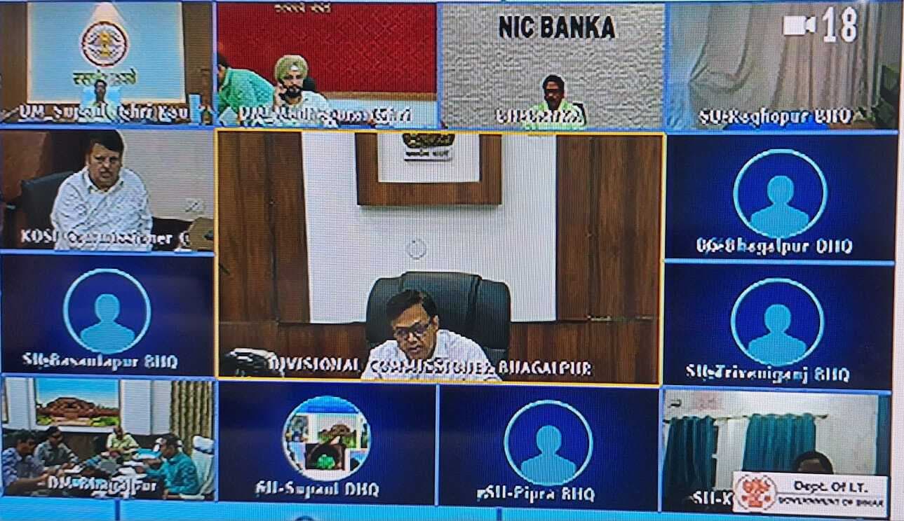 ऑनलाइन म्यूटेशन की समीक्षा में लंबित मामलों को निष्पादित करने का निगम को निर्देश