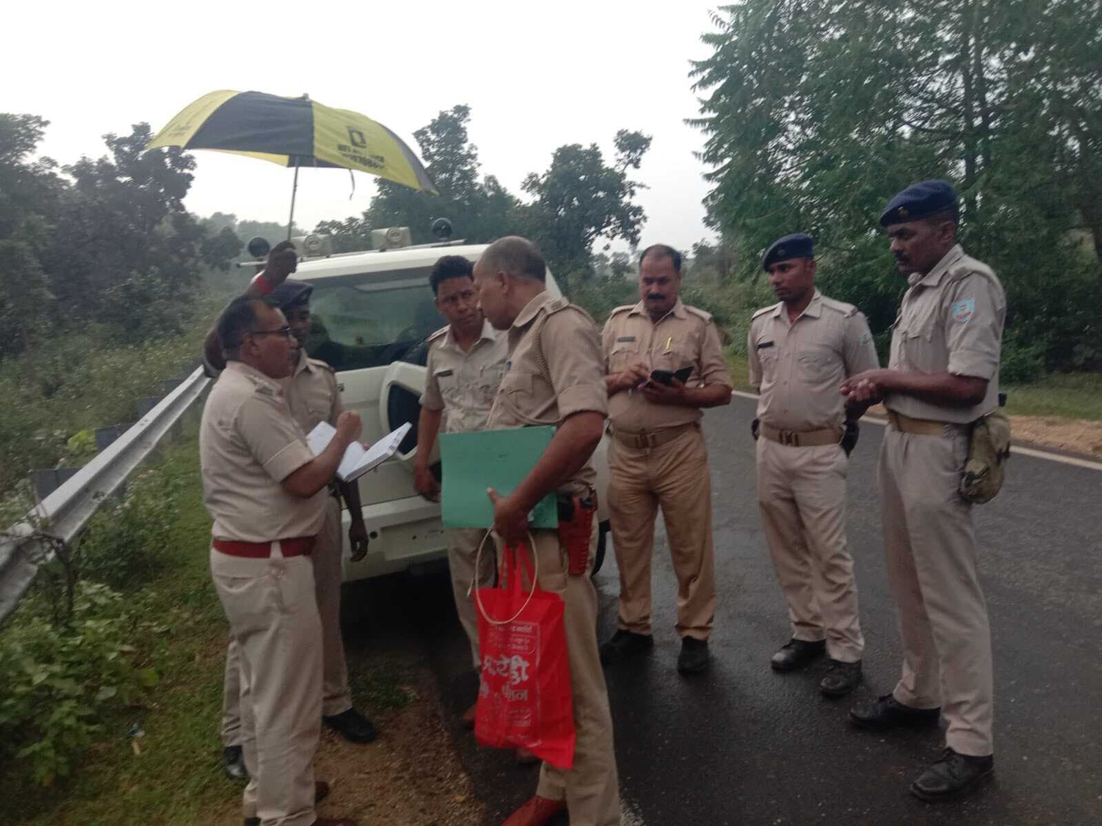 बाइक सवार तीन अपराधियों ने मवेशी व्यवसायी से छीने 30 हजार, पिस्तौल घटनास्थल पर छोड़कर भागे