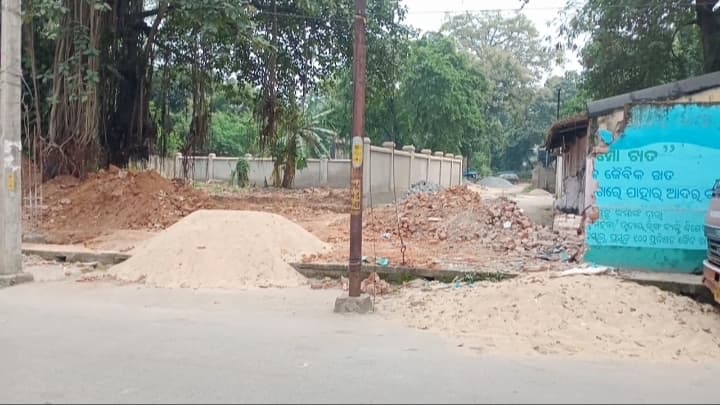 Rourkela News: राजगांगपुर नगरपालिका के पार्किंग के लिए जगह देने का प्रस्ताव पीडब्ल्यूडी विभाग ने ठुकराया