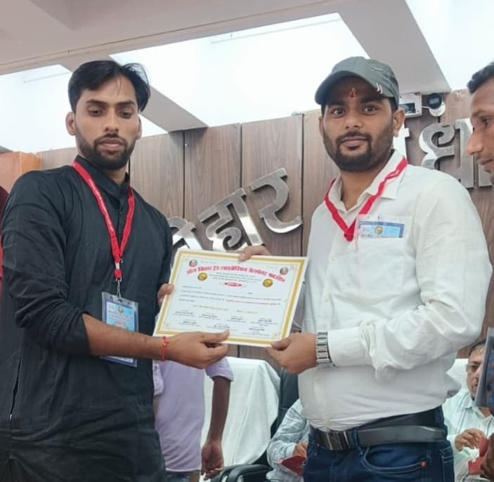 लाइब्रेरियन फाउंडेशन के जिलाध्यक्ष बने राकेश