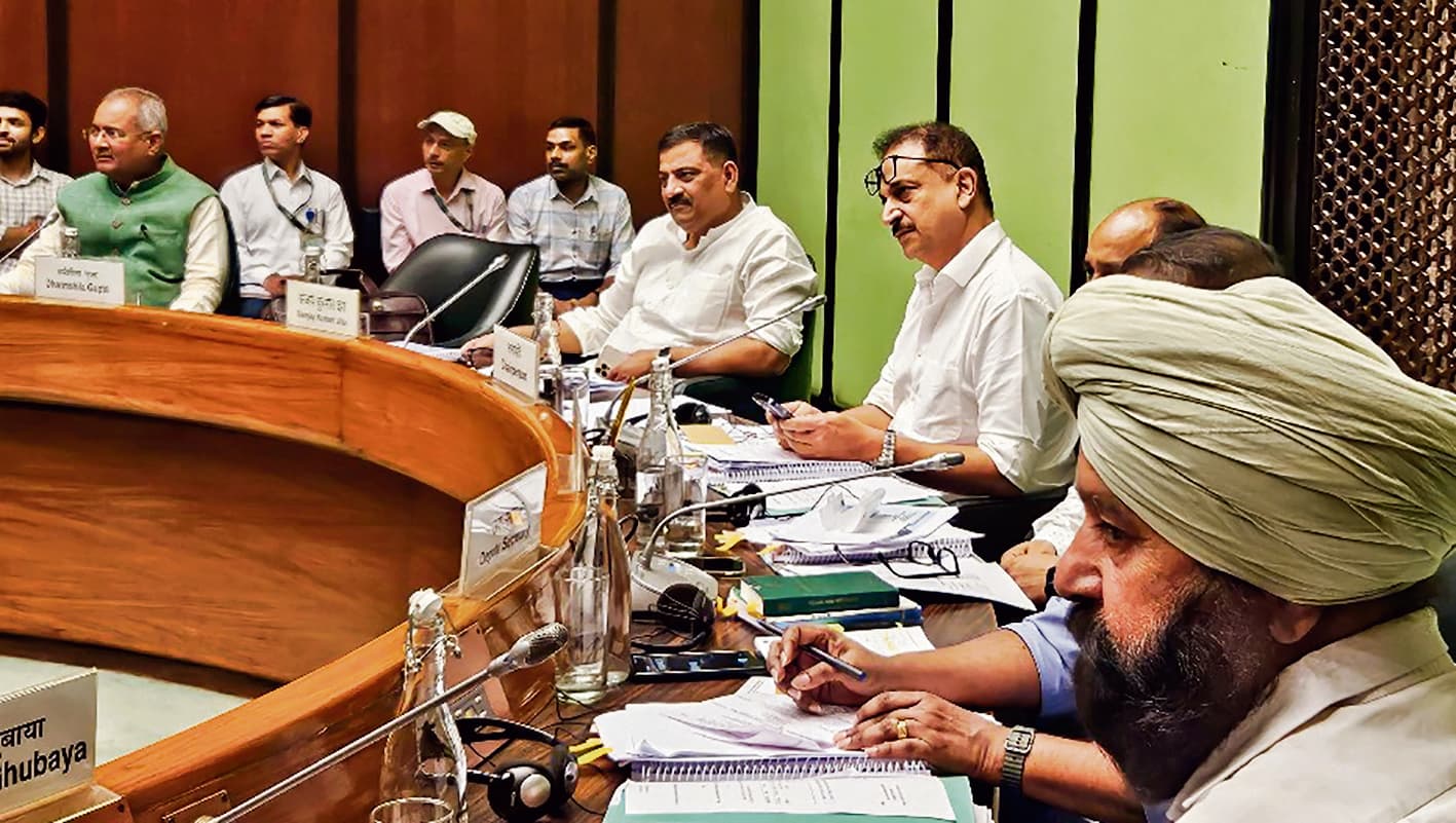 Chhapra News : बाढ़ की समस्या के स्थायी निदान के लिए बनाया गया रोड मैप