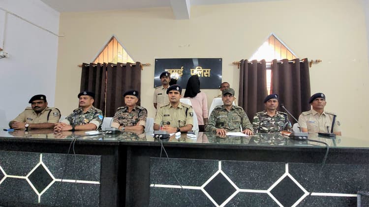 दो लाख का इनामी नक्सली मतला कोड़ा गिरफ्तार, विवेक दा और परवेज दा का है करीबी