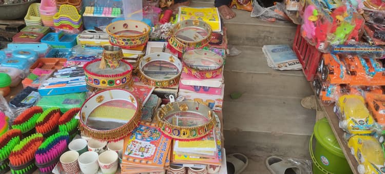 करवा चौथ कल, पति की लंबी आयु के लिए पत्नी रखेंगी व्रत