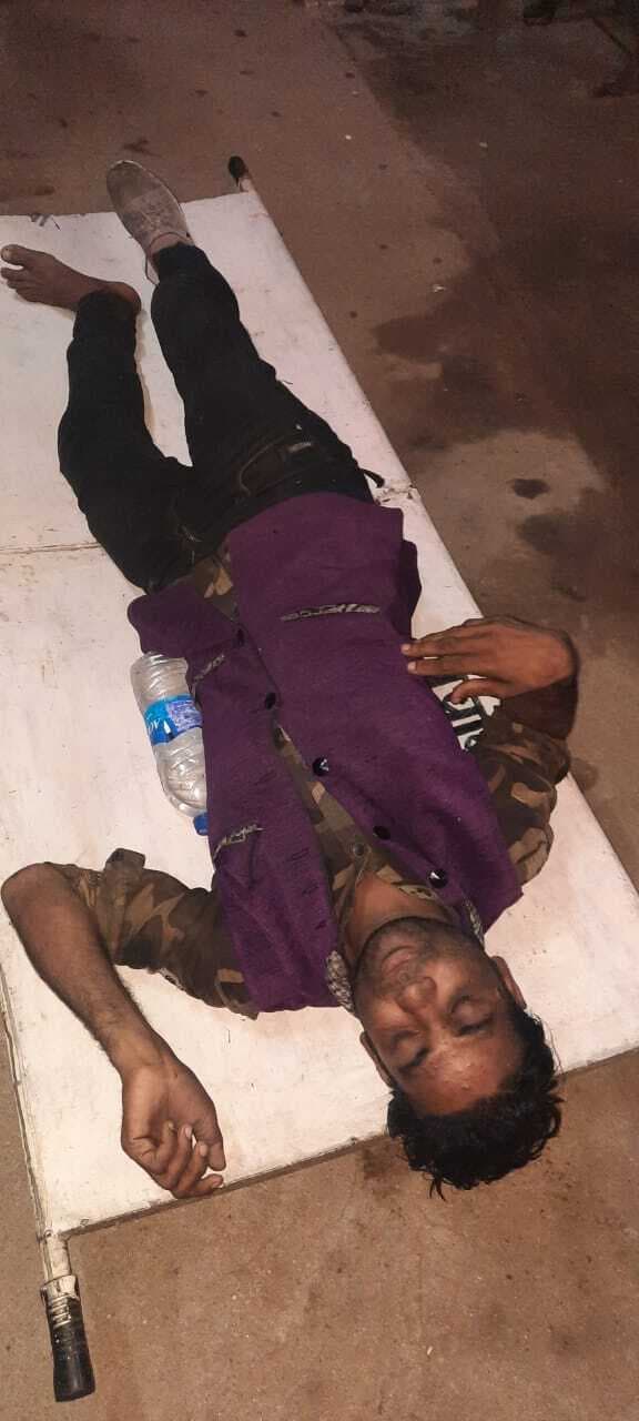 Giridih News:चिचाकी के पास बाड़मेर एक्सप्रेस से गिरकर युवक घायल