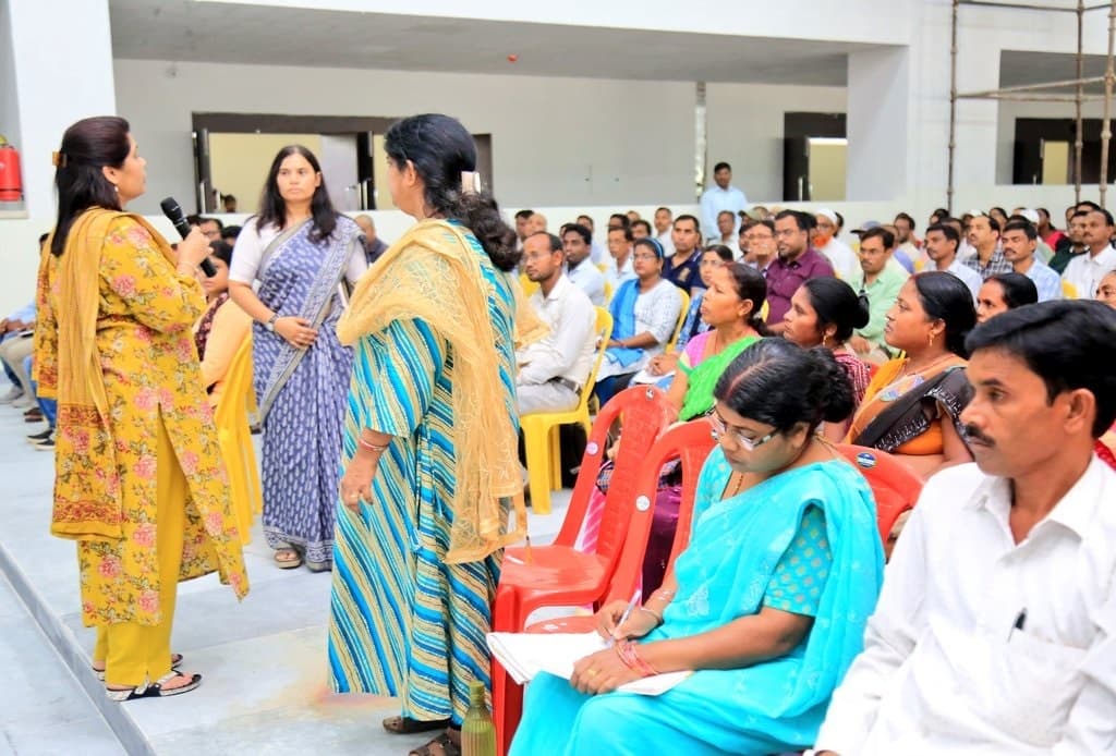 BOKARO NEWS: मतदान प्रतिशत असंतोषजनक, सुधार लाने की जरूरत : उपायुक्त