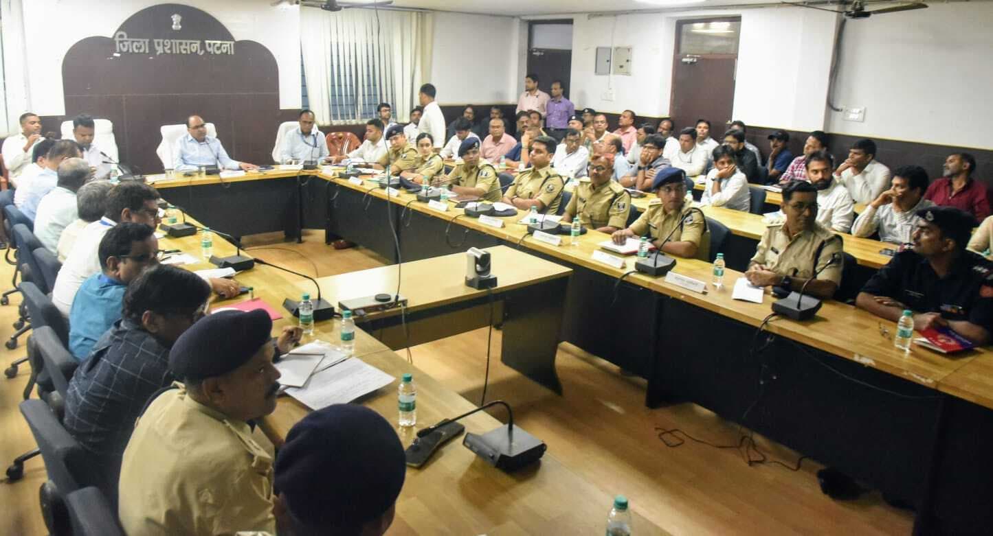 अवैध शराब से जुड़े लोगों पर करें कठोर कार्रवाई, विधि-व्यवस्था से समझौता नहीं