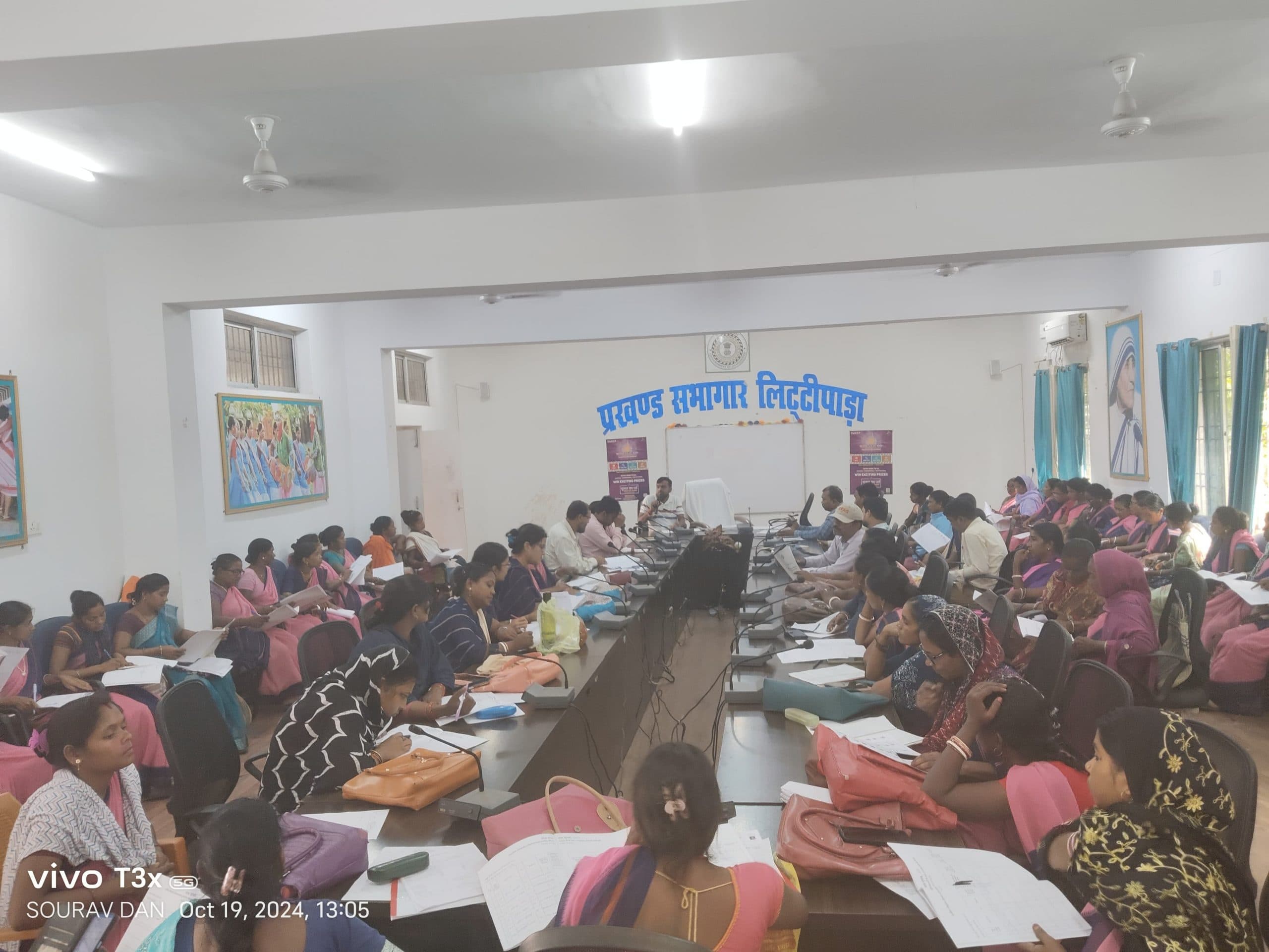 घर-घर जाकर 85 प्लस व दिव्यांग वोटरों को करें चिह्नित : बीडीओ